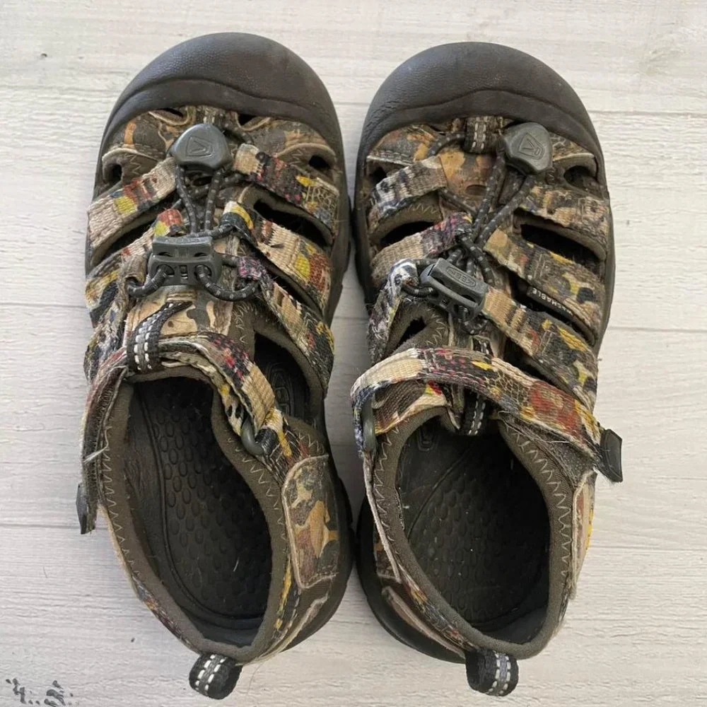 Kids Camo Keen Sandals‎ Size 12